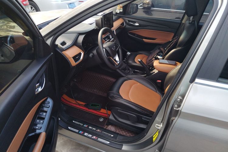 五菱汽车 五菱宏光S3 2018款 1.5T 手动豪华型 国V中控内饰7003