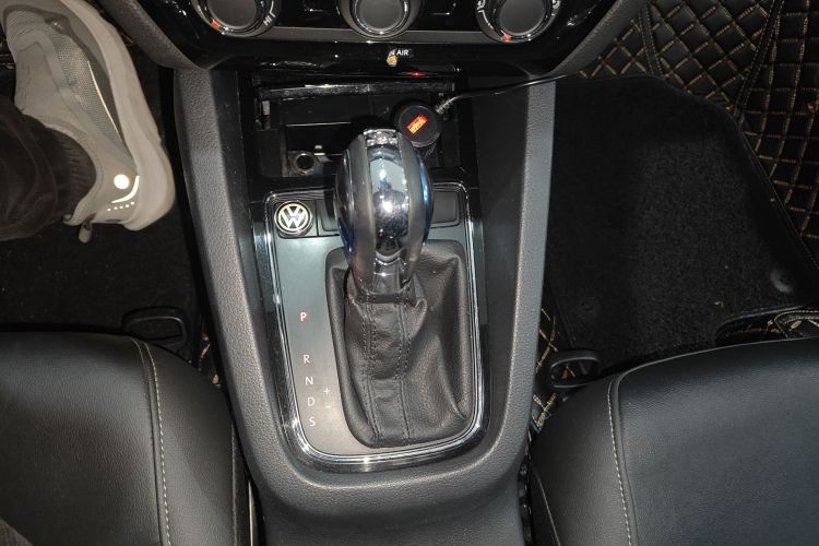 大众 速腾 2018款 280TSI DSG熠动版中控内饰18