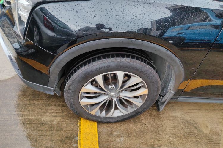 广汽传祺 传祺GS8 2017款 320T 两驱豪华智联版（七座）车身外观6007