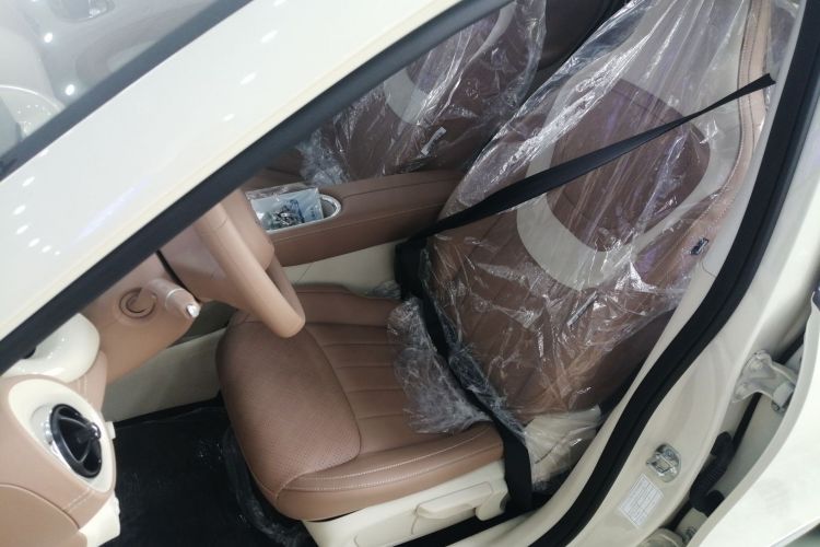 五菱汽车 五菱缤果 2025款 333km 灵犀互联款局部细节19