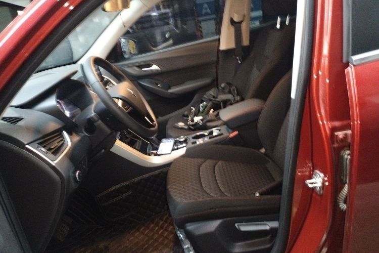 宝沃BX3 2020款 20TGDI 两驱自动舒适型中控内饰19