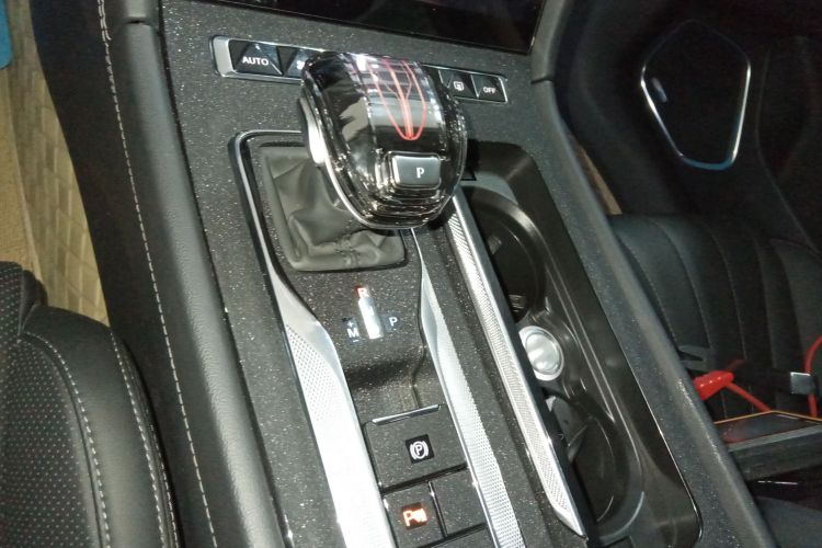 红旗H5 2023款 1.5T DCT智联旗韵版局部细节18