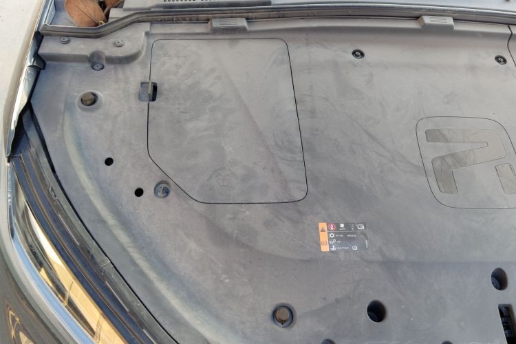 飞凡汽车 飞凡R7 2022款 长续高阶版机舱底盘25