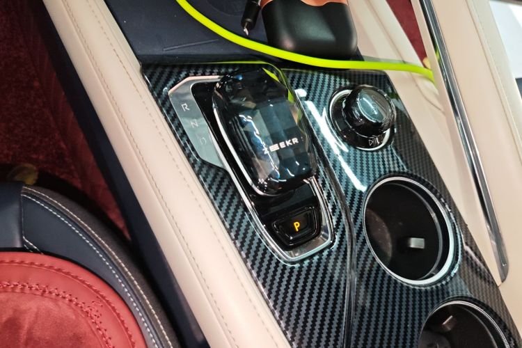 极氪001 2022款 超长续航双电机 YOU版局部细节18