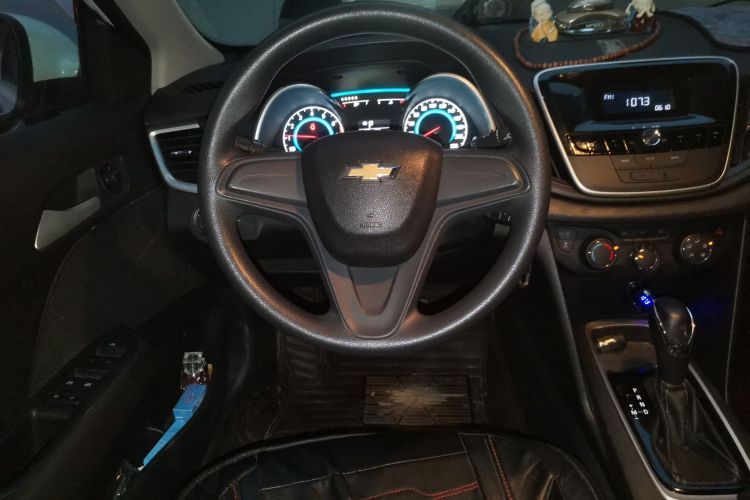 雪佛兰 科沃兹 2018款 320 自动欣享天窗版中控内饰13