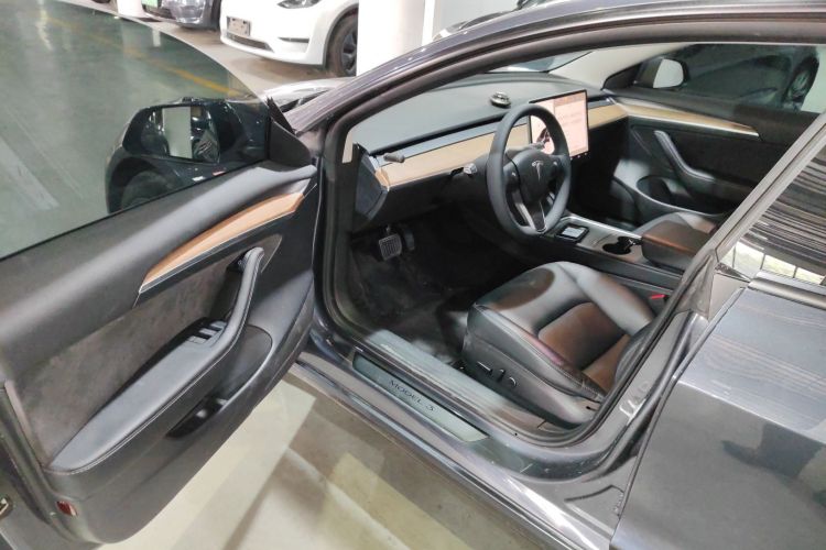 特斯拉 Model 3 2022款 后轮驱动版中控内饰7003