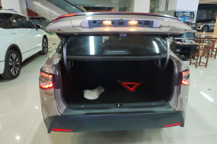 丰田bZ3 2023款 616km 长续航Premium中控内饰23