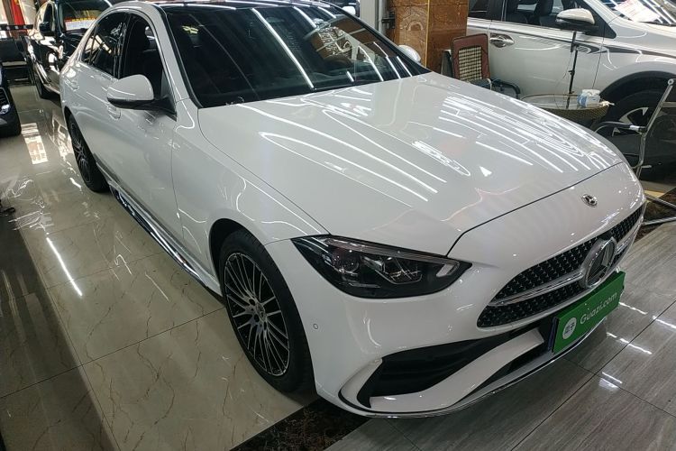 奔驰C级 2022款 改款 C 260 L 运动版车身外观3