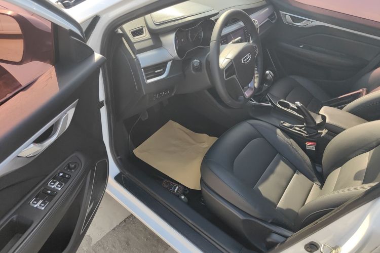 吉利汽车 远景 2020款 1.5L 手动亚运版中控内饰7003