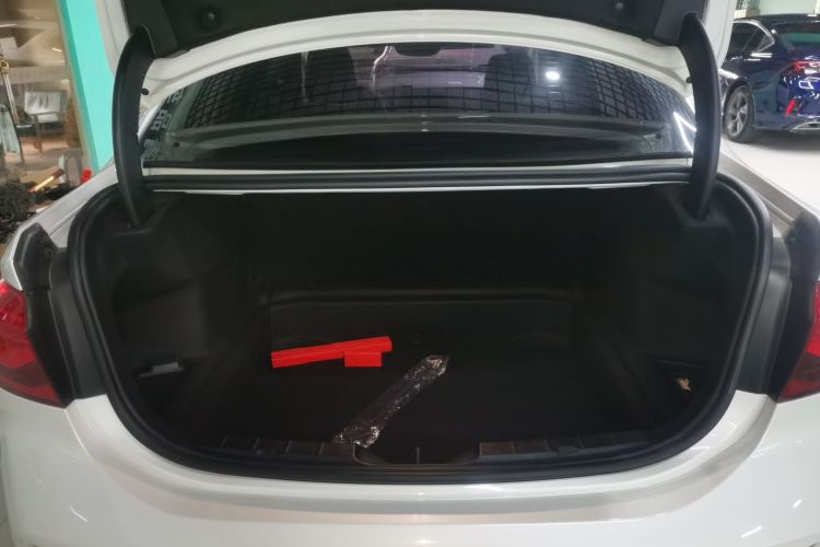 宝马1系 2020款 120i M运动套装机舱底盘23