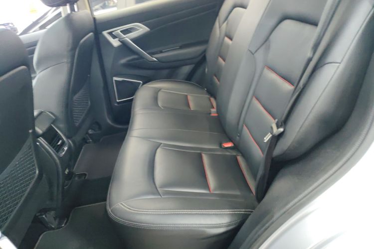 吉利汽车 博越 2018款 1.8TD 自动两驱智雅型中控内饰21