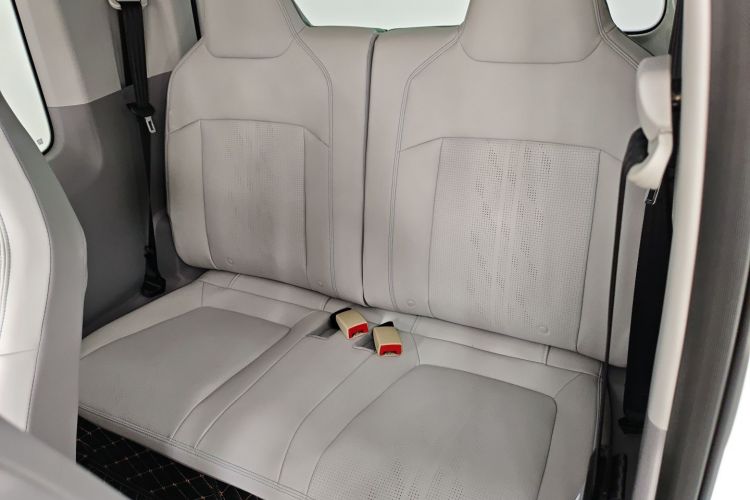 五菱汽车 五菱Air ev晴空 2023款 四座-进阶版中控内饰21