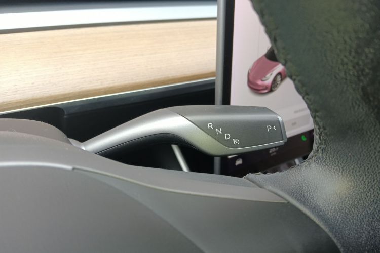 特斯拉 Model 3 2020款 改款 标准续航后驱升级版中控内饰18