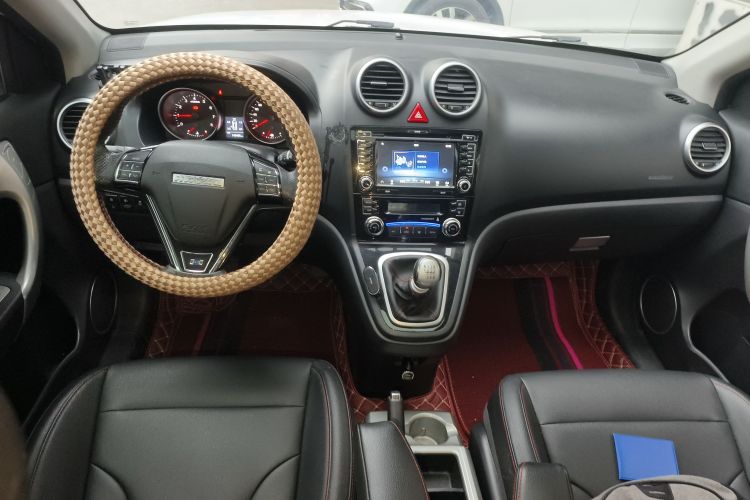 哈弗H6 2015款 升级版 1.5T 手动两驱精英型中控内饰12