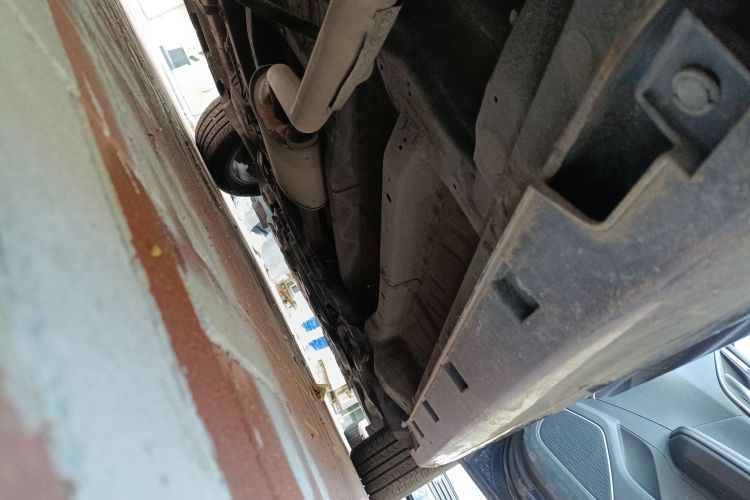 比亚迪 宋MAX 2018款 1.5T 自动智联豪华型 6座局部细节9002