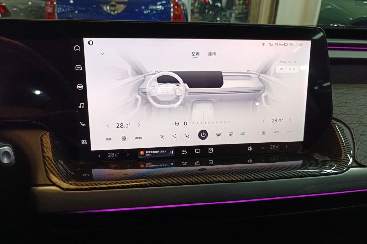 小鹏P7 2020款 562E性能版中控内饰16