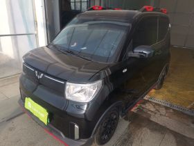 五菱汽车 宏光MINIEV 2022款 GAMEBOY 300km 玩乐款 磷酸铁锂