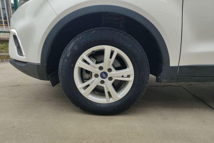 福特 领界 2019款 EcoBoost 145 CVT精领型 国VI车身外观6007