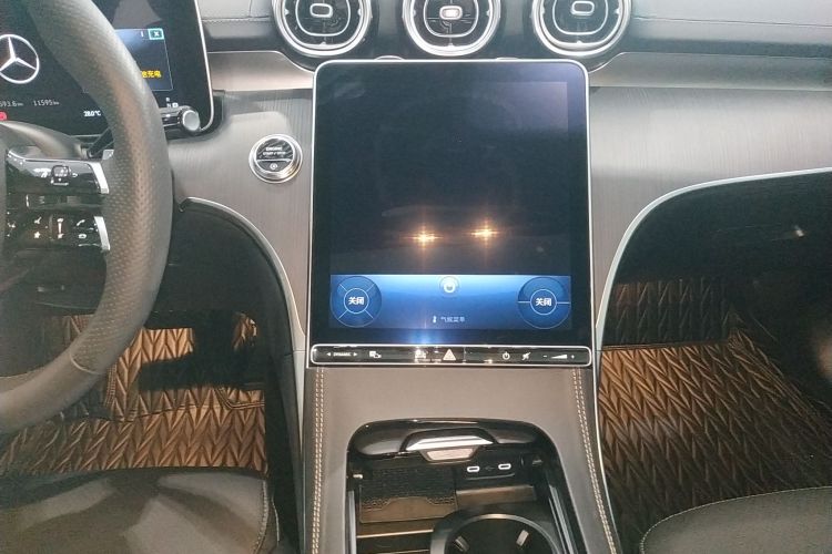 奔驰C级 2023款 改款 C 260 L 运动版中控内饰16