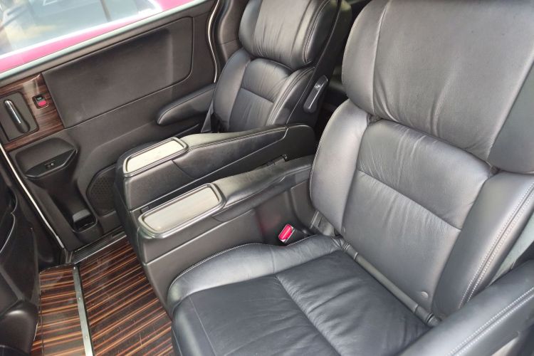 本田 艾力绅 2016款 2.4L 豪华版中控内饰7004