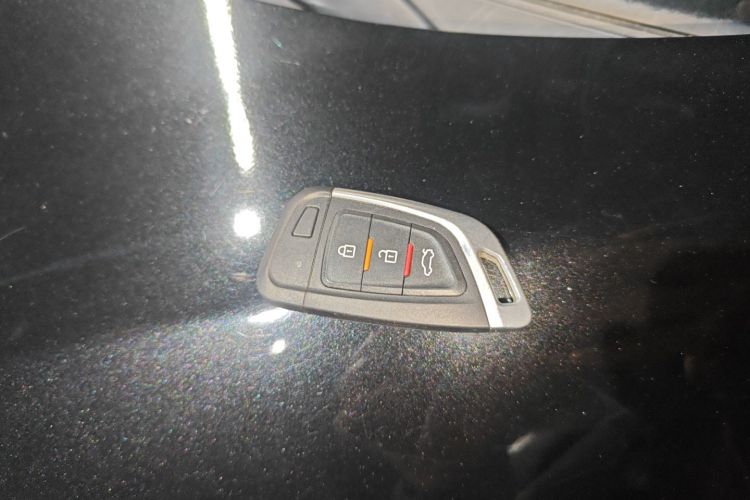 日产 逍客 2016款 2.0L CVT豪华版中控内饰7001