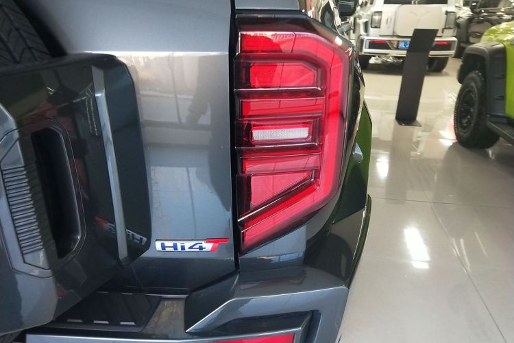 坦克400新能源 2024款 Hi4-T 越野版车身外观9