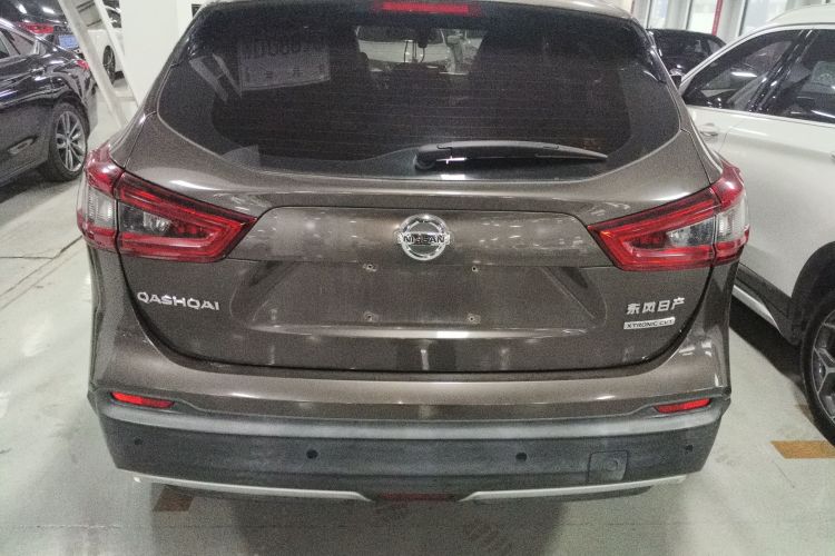 日产 逍客 2019款 2.0L CVT智享版车身外观6