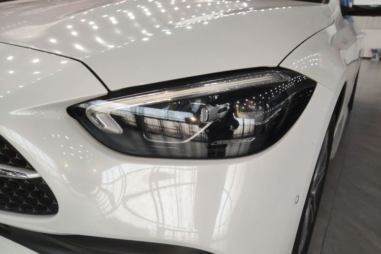 奔驰C级 2022款 C 200 L 运动版局部细节36