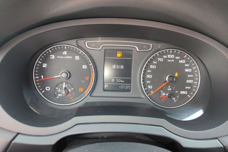 奥迪Q3 2013款 35 TFSI 舒适型局部细节14