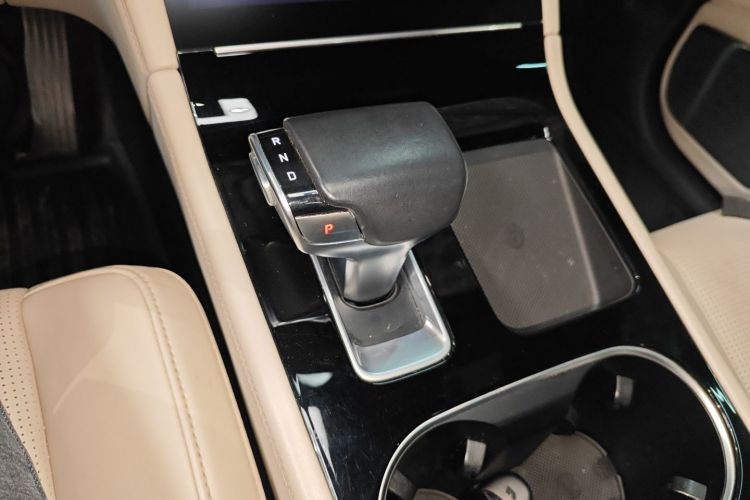 理想汽车 理想ONE 2020款 增程6座版局部细节18