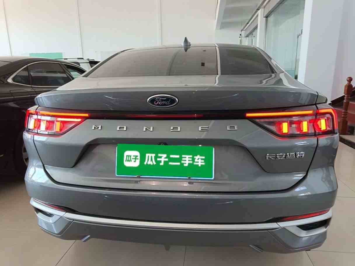 福特 蒙迪欧 2023款 EcoBoost 180 舒雅型(4)