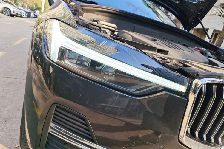 沃尔沃XC60 2022款 B5 四驱智远豪华版车身外观8