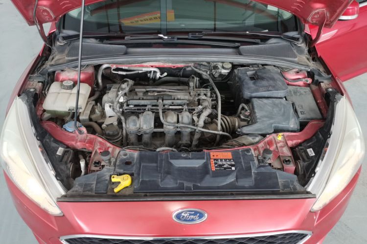 福特 福克斯 2017款 两厢 1.6L 手动风尚型智行版机舱底盘24