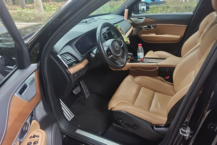 沃尔沃XC90 2018款 T6 智尊版 7座中控内饰20