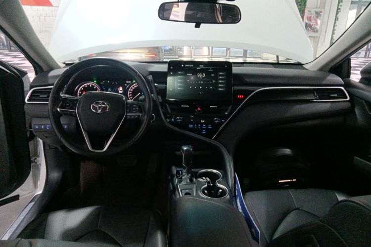 丰田 凯美瑞 2021款 2.0G 豪华版中控内饰12