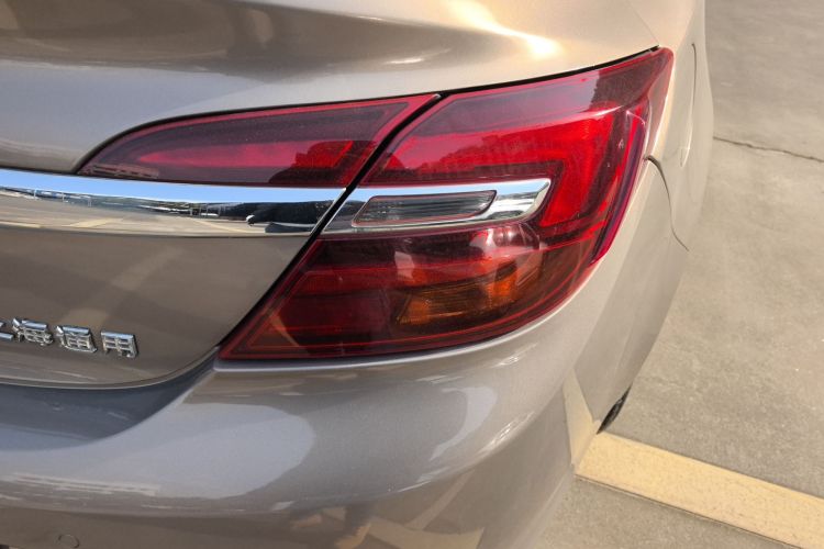 别克 君威 2014款 2.0L 领先时尚型车身外观9