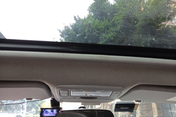 奇瑞 瑞虎3 2016款 1.6L 手动智尚版中控内饰22