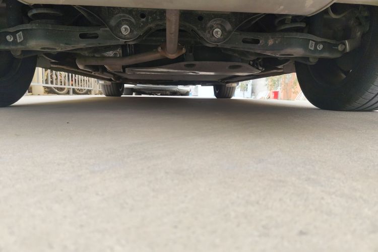 吉利银河 银河星舰7 EM-i 2025款 120km 探索+版局部细节9008