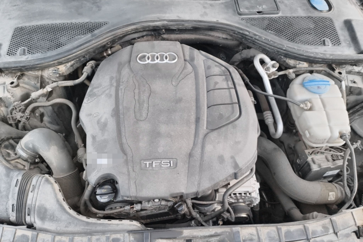 奥迪A6L 2018款 30周年年型 35 TFSI 时尚型局部细节24