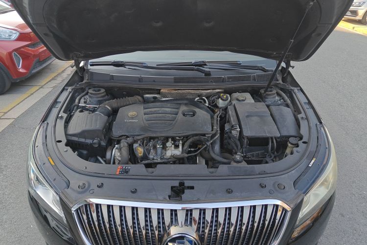 别克 君越 2014款 2.0T SIDI 精英技术型机舱底盘24