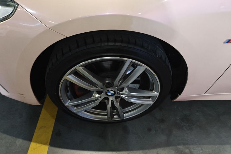 宝马1系 2019款 120i M运动套装车身外观6002