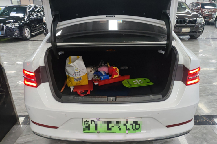 比亚迪 秦Pro新能源 2018款 EV500 智联领耀型机舱底盘23