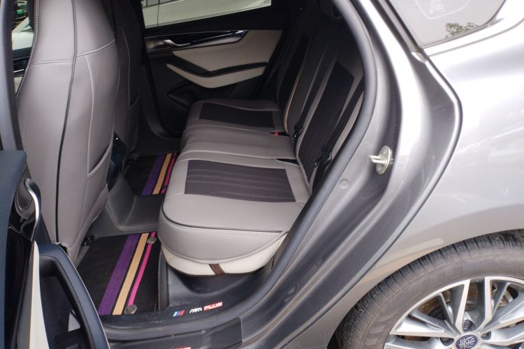 比亚迪 秦PLUS 2023款 冠军版 EV 510KM超越型中控内饰7004