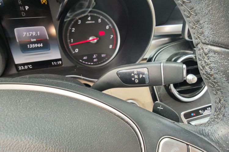 奔驰C级 2018款 C 200 L 4MATIC 运动版中控内饰18