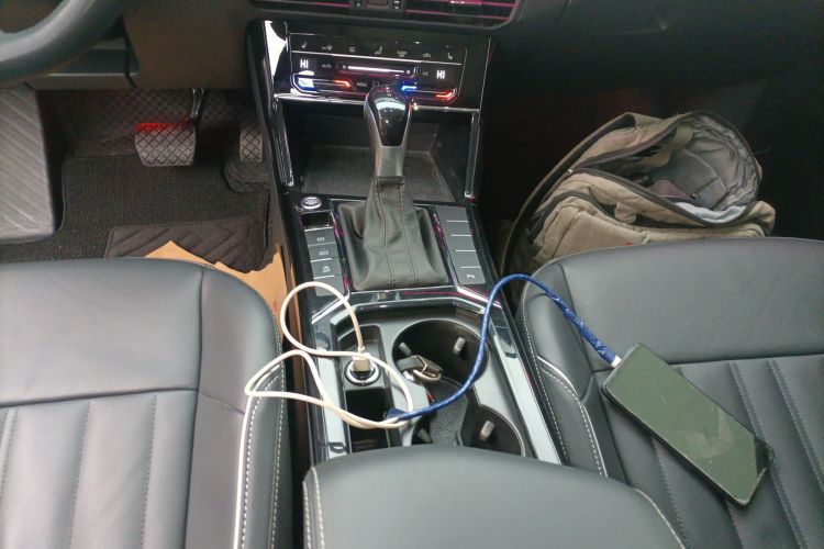 大众 帕萨特 2023款 改款 330TSI 星空精英版中控内饰18