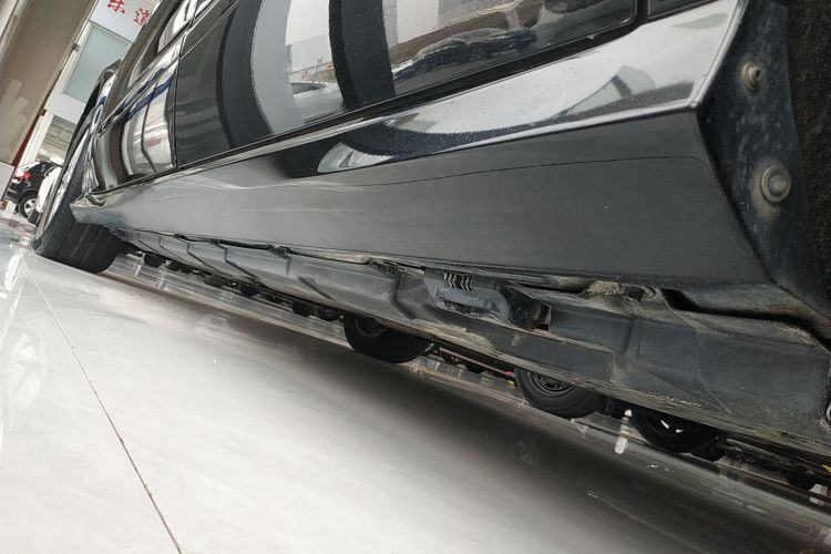 奔驰R级 2017款 R 320 4MATIC 商务型臻藏版局部细节9002