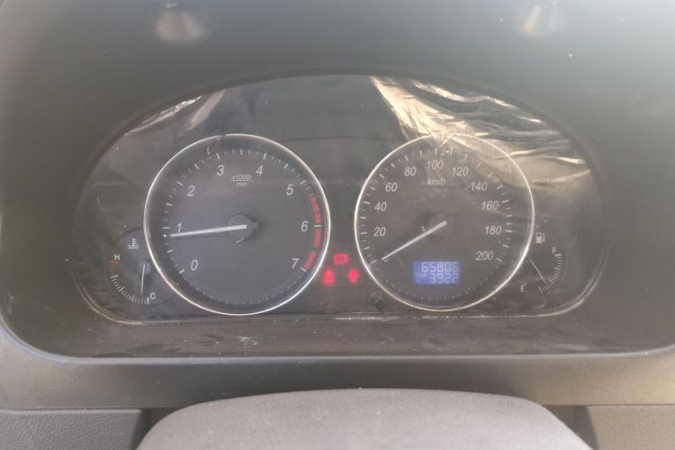 北汽威旺M30 2017款 1.5L M30S 标准型DAM15DL中控内饰14