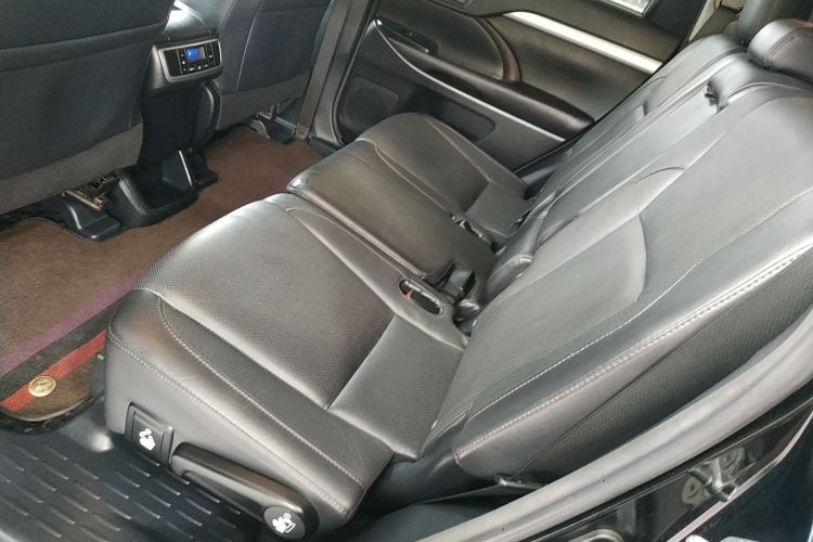 丰田 汉兰达 2015款 2.0T 四驱豪华版 7座中控内饰7004