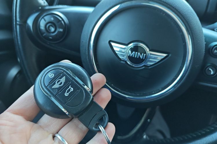 MINI 2015款 1.5T COOPER Fun 五门版中控内饰7001