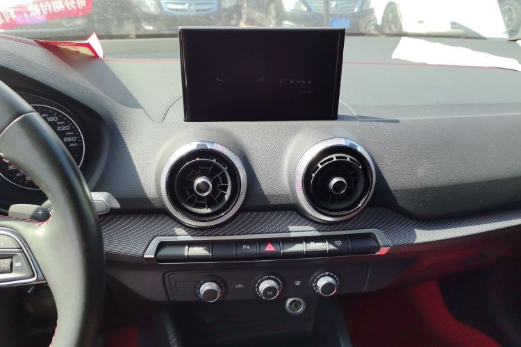 奥迪Q2L 2022款 35 TFSI 进取动感型中控内饰16